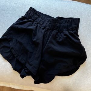 COPY - Track that Short lululemon size 6